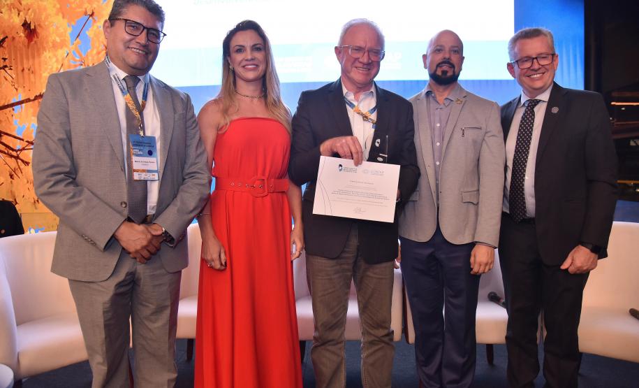 Fundação Araucária e pesquisador da UEL conquistam 1º lugar no Prêmio Confap