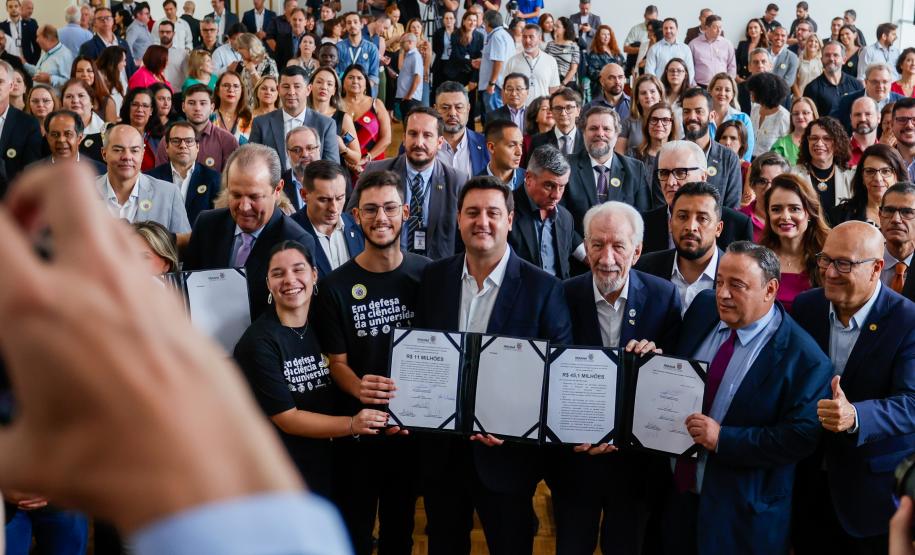 Governo libera R$ 212 milhões para obras em universidades estaduais e bolsas de estudo