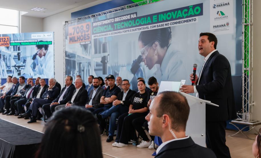 Ganhando o Mundo chega às universidades e levará alunos e professores para intercâmbios