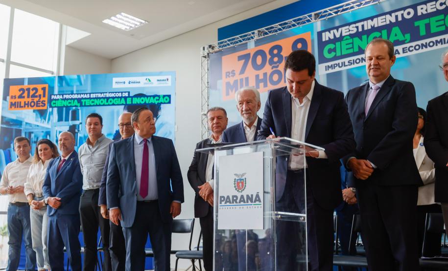 Governo libera R$ 212 milhões para obras em universidades estaduais e bolsas de estudo