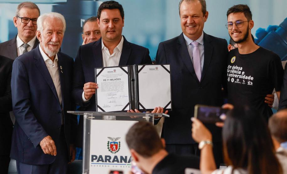 Ganhando o Mundo chega às universidades e levará alunos e professores para intercâmbios