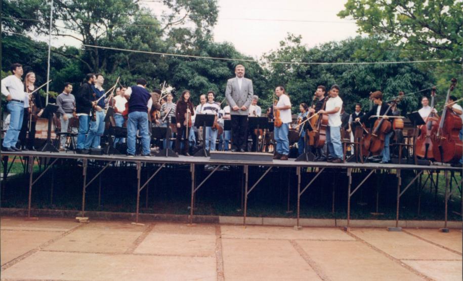 Orquestra sinfônica mais antiga do Paraná, Osuel completa 40 anos