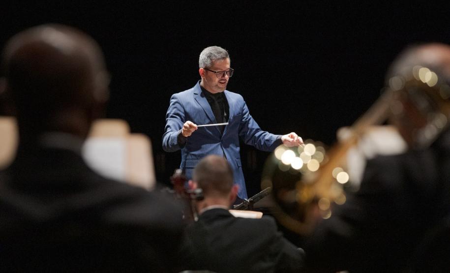Orquestra sinfônica mais antiga do Paraná, Osuel completa 40 anos
