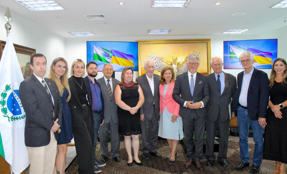 Piana recebe visita do novo embaixador da Ucrânia no Brasil e de cônsul da Coreia do Sul