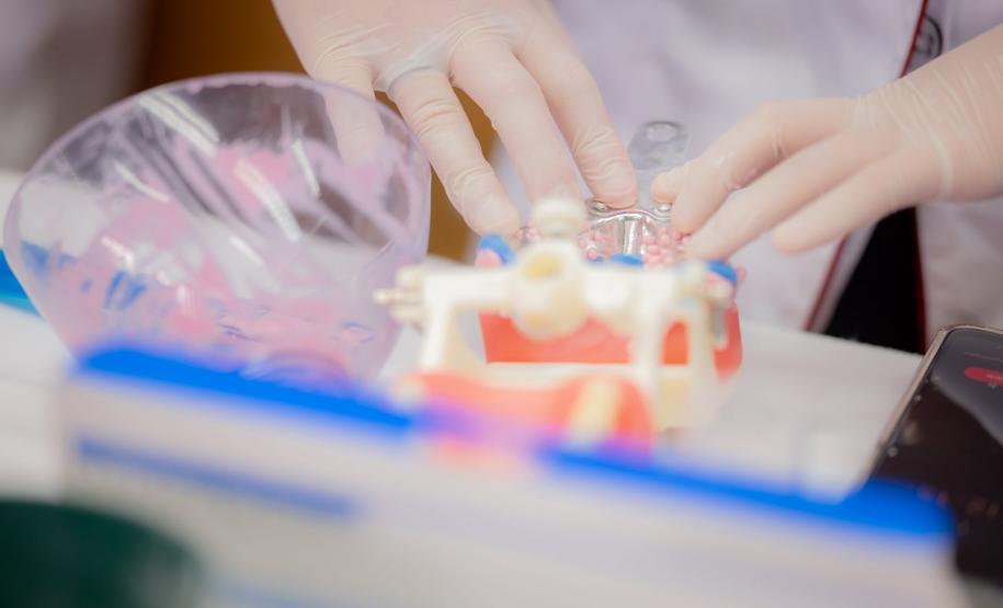 Com aporte de R$ 1,2 milhão do Estado, UEPG conta com mais 45 consultórios odontológicos