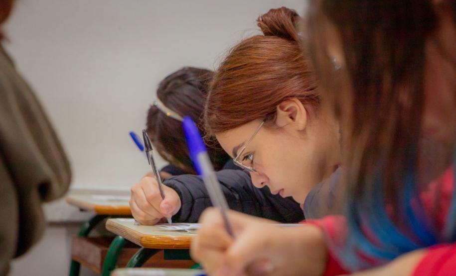 Governo publica edital de R$ 5,8 milhões para educação tutorial nas universidades estaduais