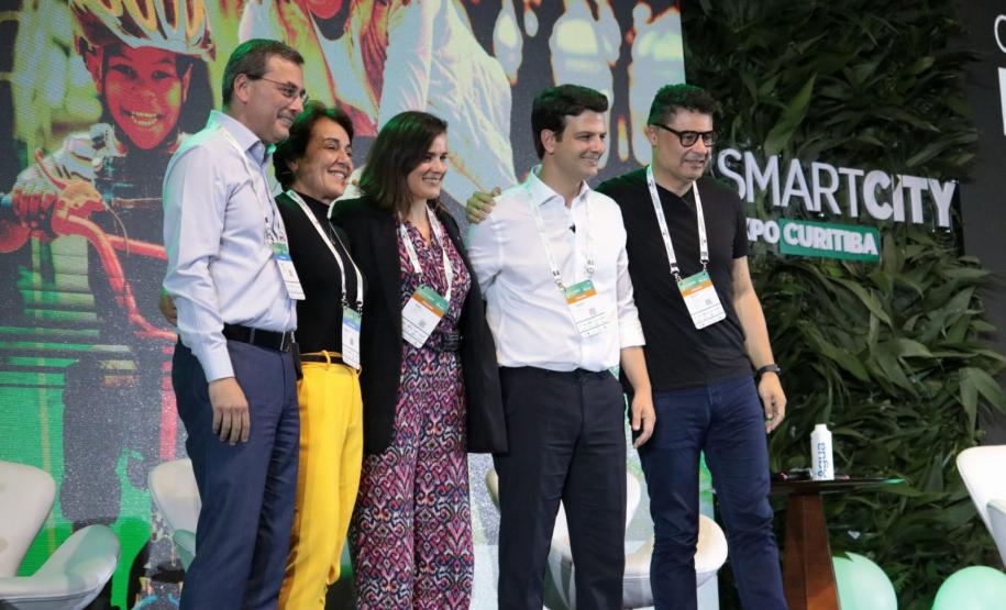 Com pesquisas e soluções para cidades, Estado encerra participação no Smart City