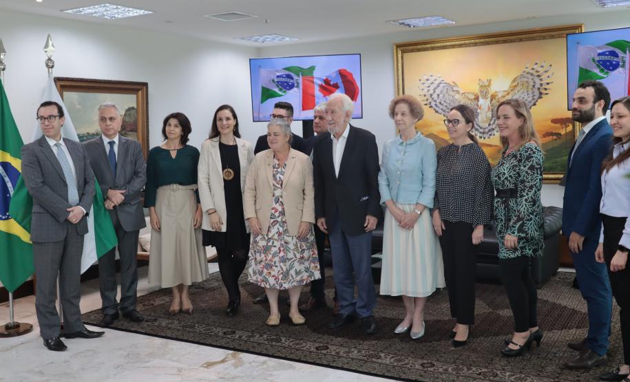 Darci Piana apresenta potenciais econômicos do Paraná à cônsul-geral do Canadá