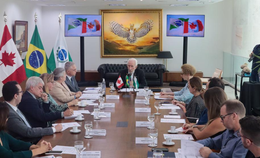 Darci Piana apresenta potenciais econômicos do Paraná à cônsul-geral do Canadá