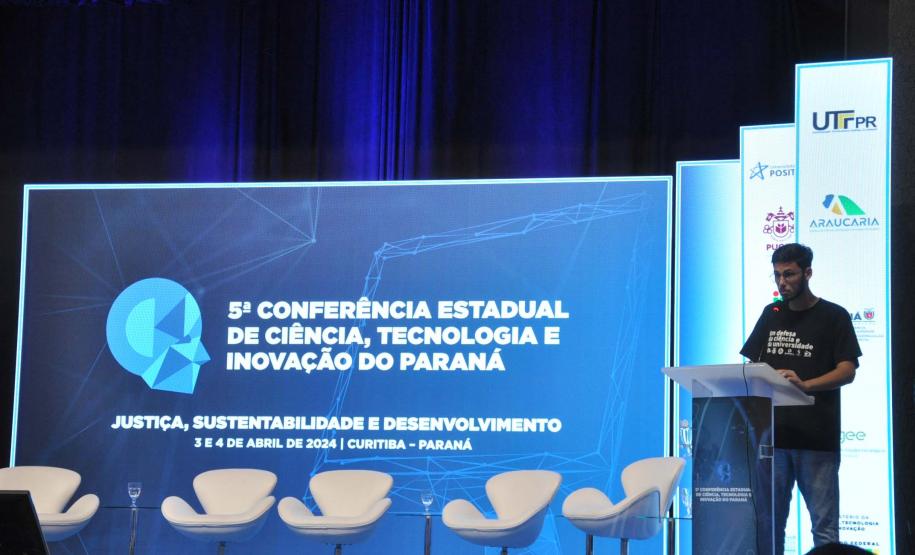 Comunidade científica debate diretrizes para a Ciência, Tecnologia e Inovação do Paraná