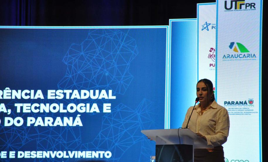 Comunidade científica debate diretrizes para a Ciência, Tecnologia e Inovação do Paraná
