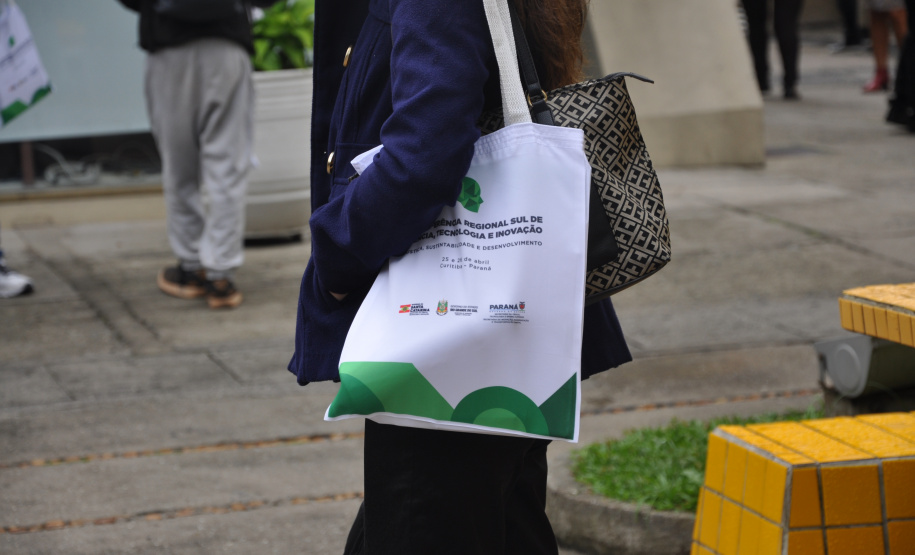 Estados do Sul debatem papel da ciência para economia e avanços sociais no Brasil