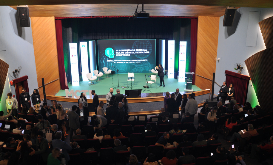 Estados do Sul debatem papel da ciência para economia e avanços sociais no Brasil