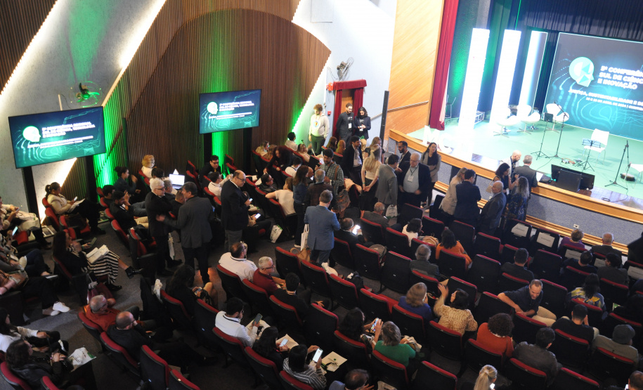 Estados do Sul debatem papel da ciência para economia e avanços sociais no Brasil