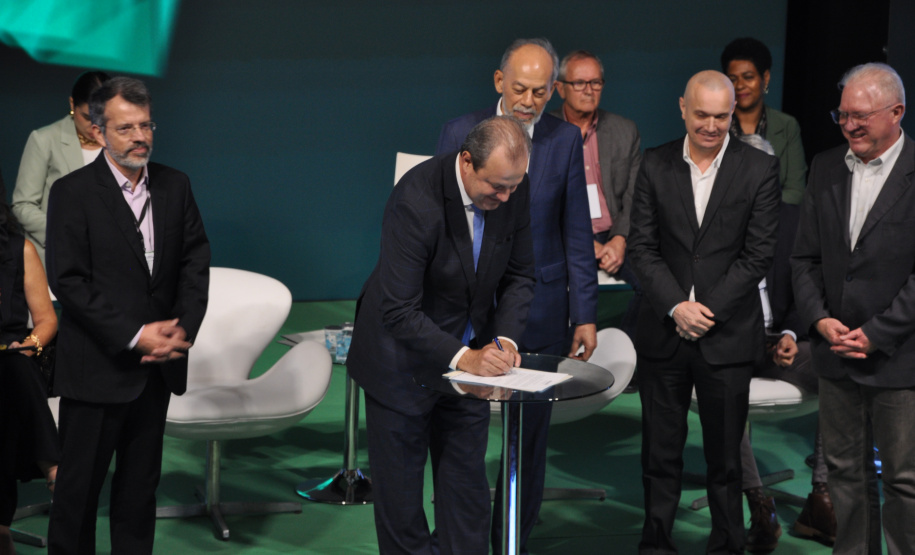 Estados do Sul debatem papel da ciência para economia e avanços sociais no Brasil