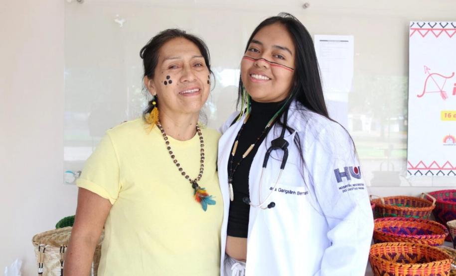 Com apoio de política estadual, indígena de Nova Laranjeiras cursa medicina na Unioeste