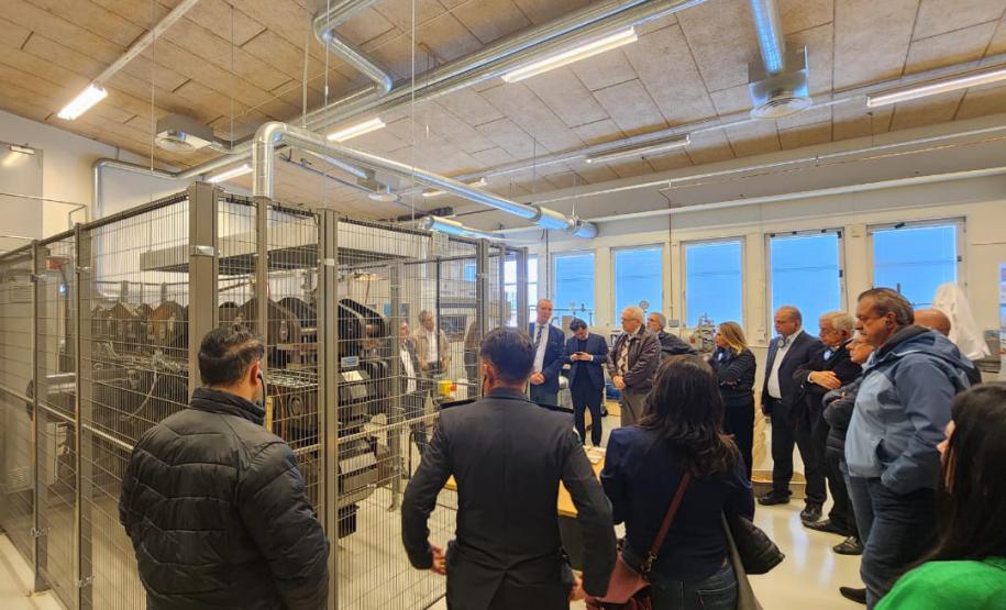 Na Suécia, comitiva paranaense avalia novos potenciais da madeira na construção civil