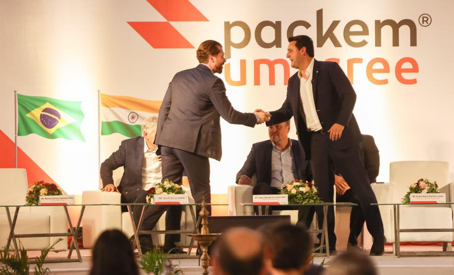 Maior recicladora de garrafas pet do Paraná inaugura fábrica de big bags na Índia