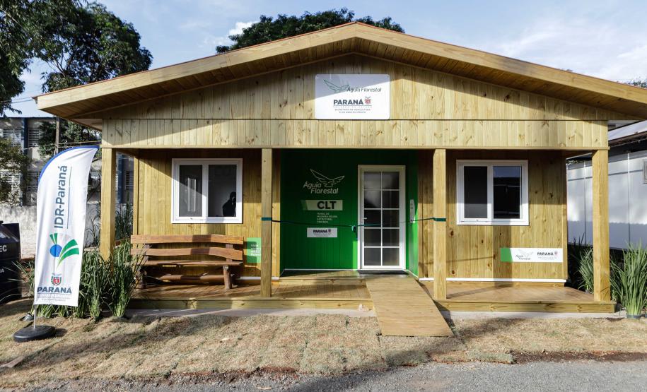 Governador em exercício destaca força do agro paranaense em visita à Expoingá