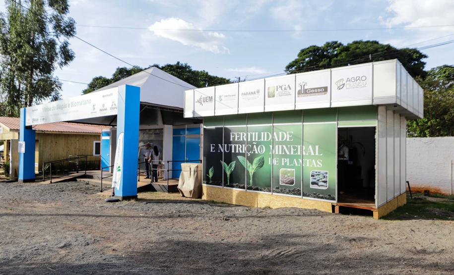 Governador em exercício destaca força do agro paranaense em visita à Expoingá