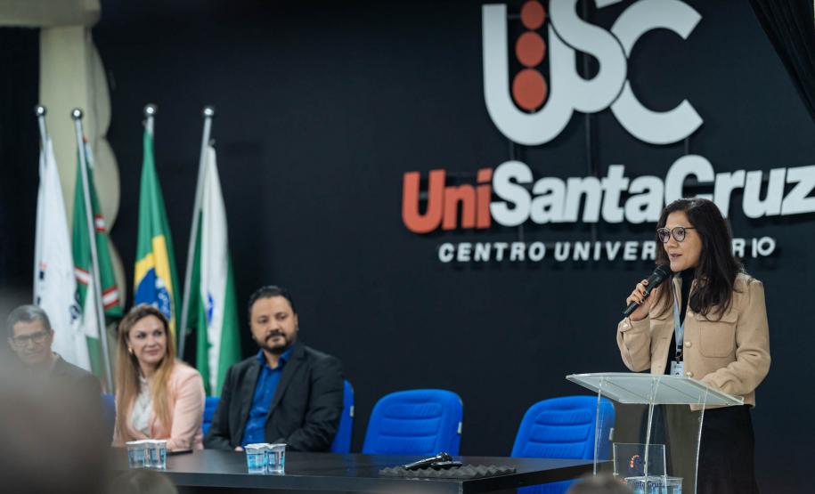 Professores que participaram do Ganhando o Mundo debatem experiência internacional