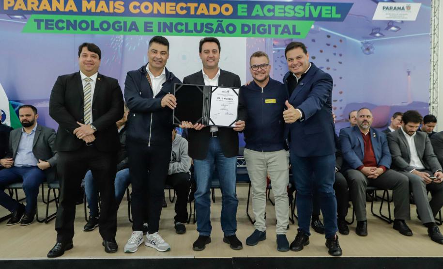 Governador libera R$ 13,8 milhões para inovação e acessibilidade nos municípios