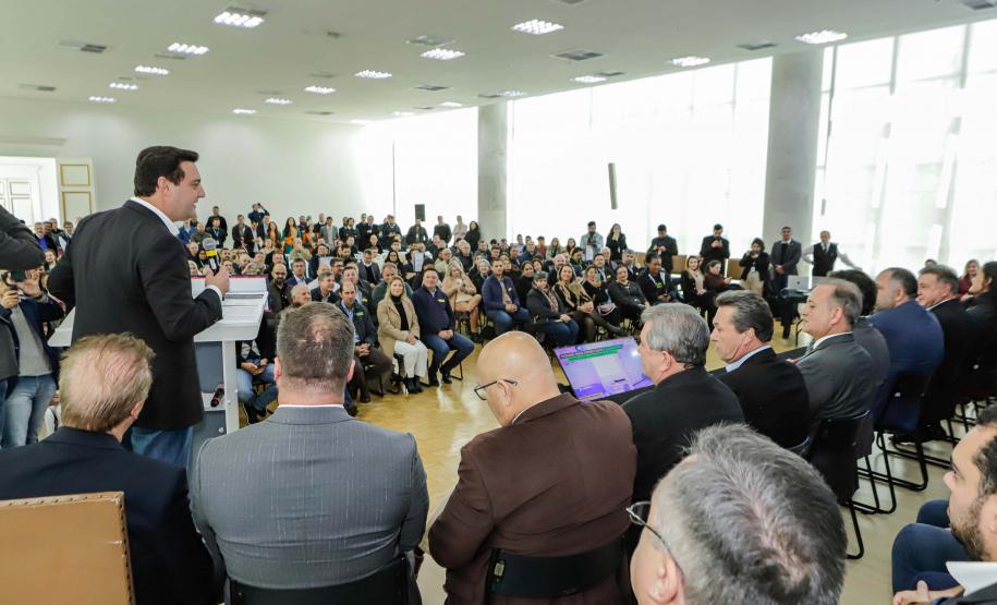 Governador libera R$ 13,8 milhões para inovação e acessibilidade nos municípios