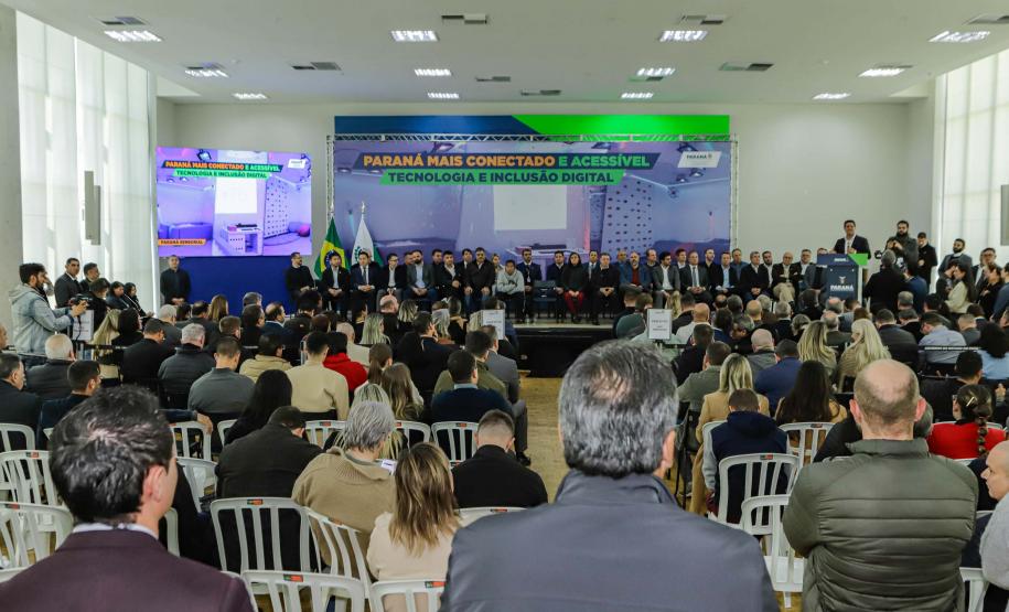 Governador libera R$ 13,8 milhões para inovação e acessibilidade nos municípios