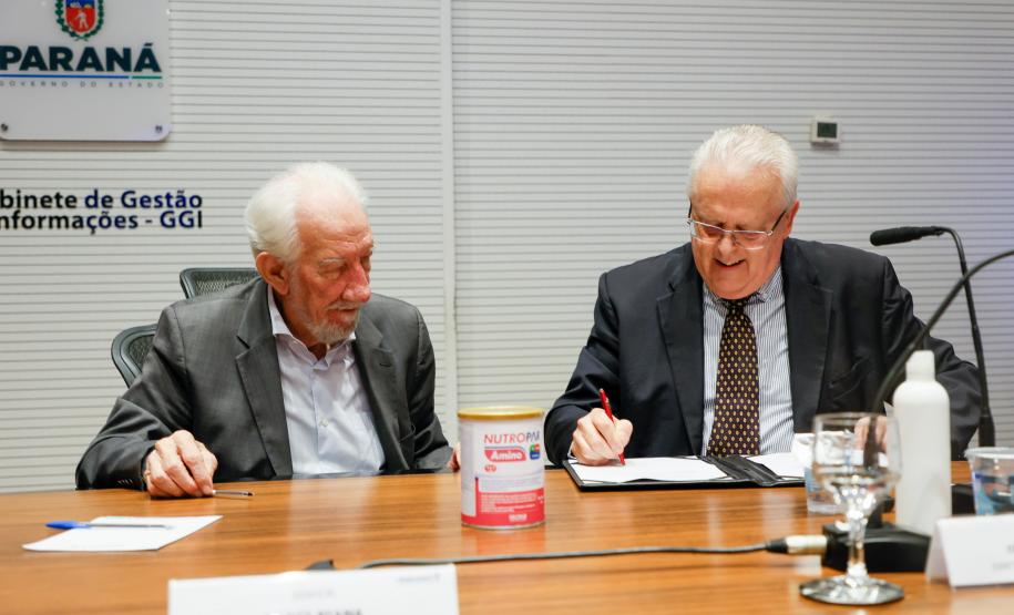 Paraná firma acordo com fábrica de produtos nutricionais para o parque tecnológico de Maringá