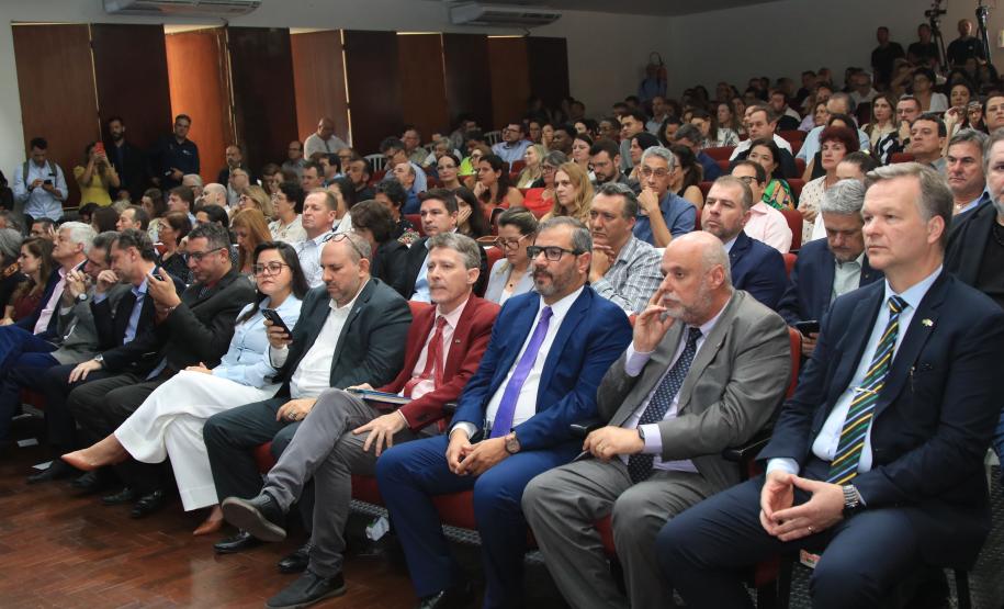 Universidades estaduais e Itaipu assinam parceria para ações de extensão em sustentabilidade