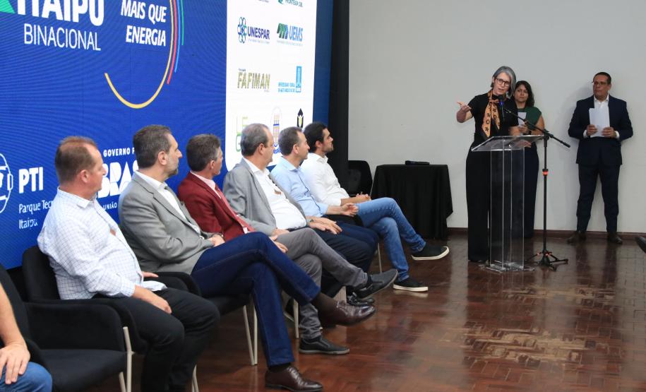 Universidades estaduais e Itaipu assinam parceria para ações de extensão em sustentabilidade