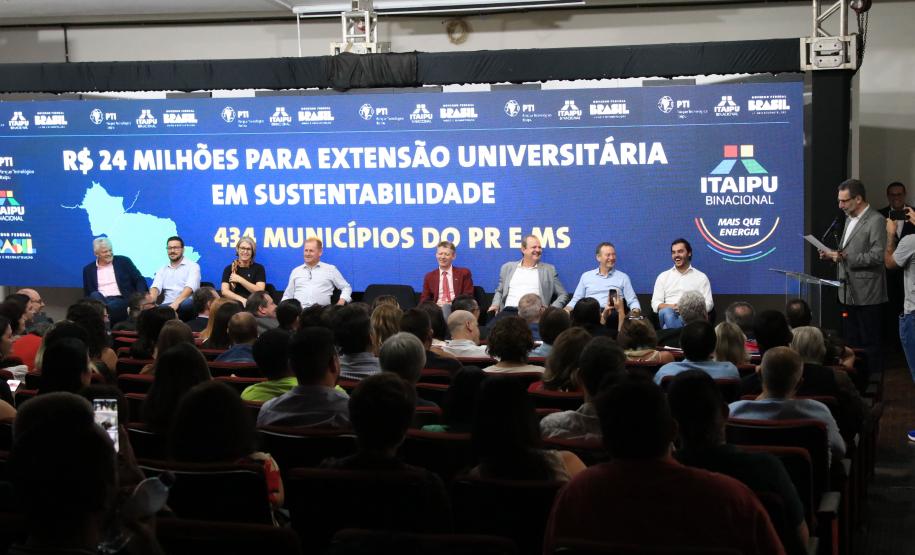 Universidades estaduais e Itaipu assinam parceria para ações de extensão em sustentabilidade