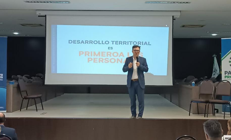 Encontro em Cascavel abre série de fóruns de planejamento e desenvolvimento territorial