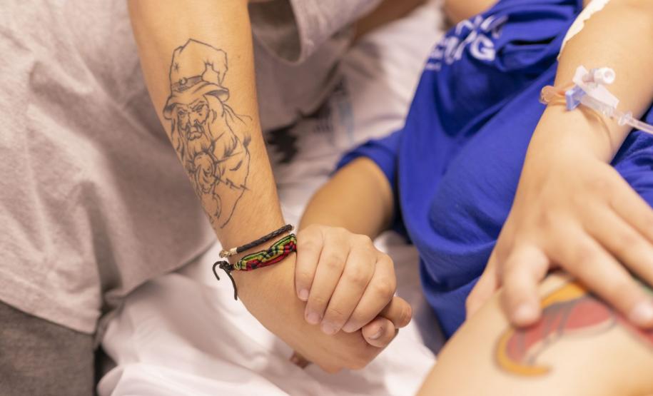 Maio Furta-Cor: trabalho de doulas melhora atendimento às mães no Humai-UEPG