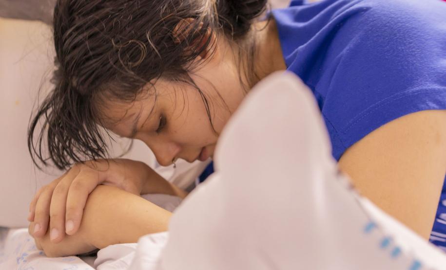 Maio Furta-Cor: trabalho de doulas melhora atendimento às mães no Humai-UEPG