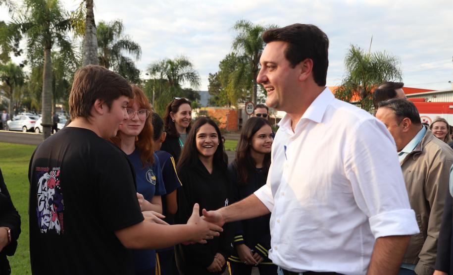 Governador confirma proposta e incorporação do Uniuv pela Unespar avança