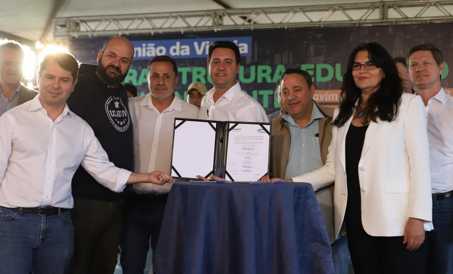 Governador confirma proposta e incorporação do Uniuv pela Unespar avança