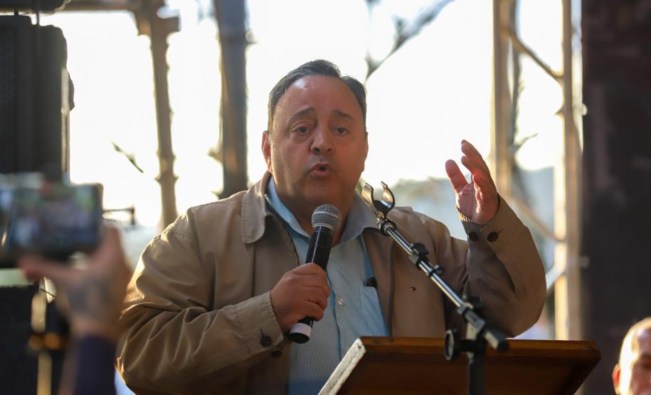 Governador confirma proposta e incorporação do Uniuv pela Unespar avança