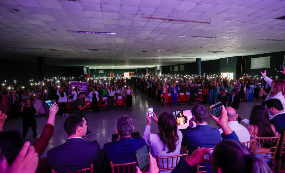 Governo apresenta avanços nas políticas para mulheres em caravana em Foz do Iguaçu