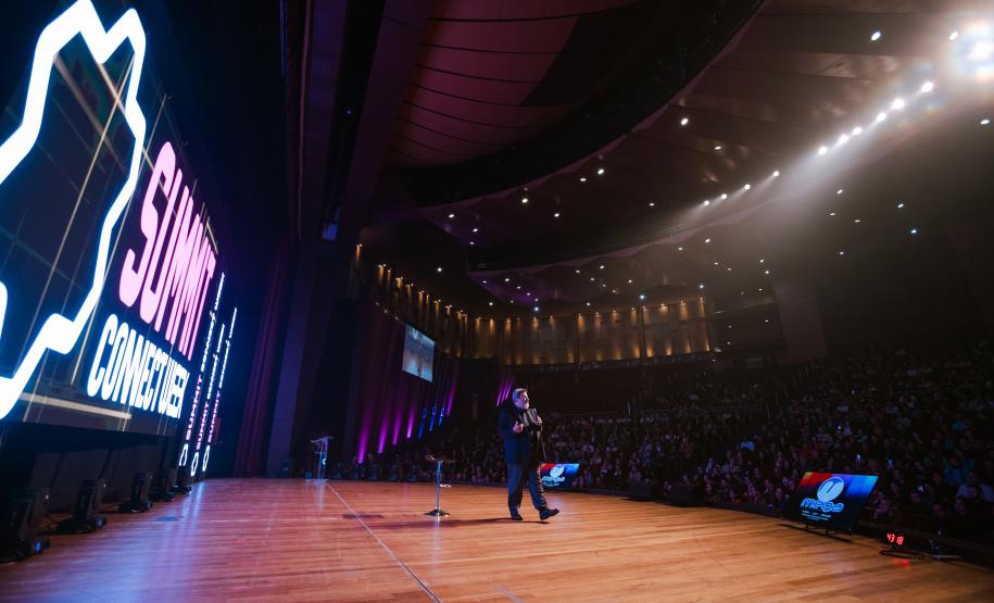Com apresentação de projetos, Governo promove inovação no Connect Week Brasil
