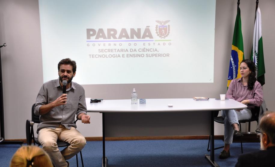 Servidores participam de palestra que integra a campanha Junho Paraná sem Drogas
