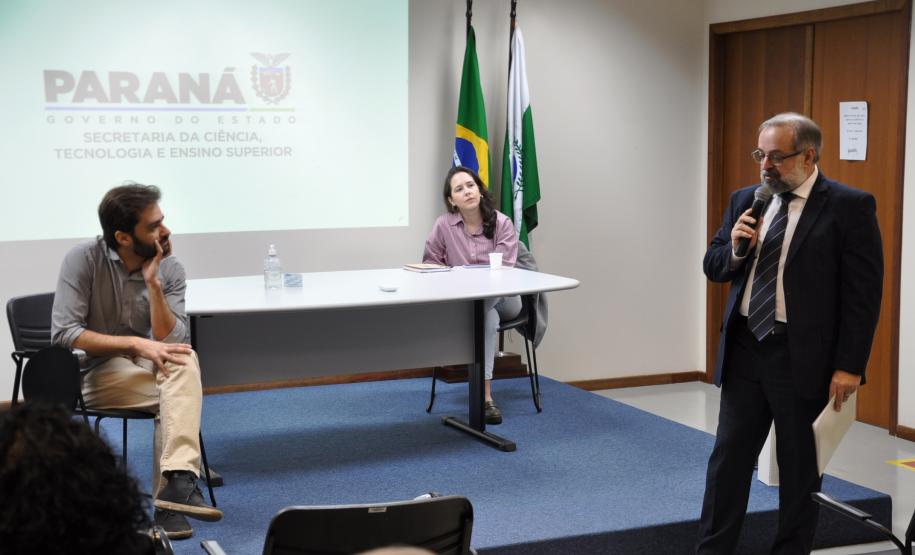 Servidores participam de palestra que integra a campanha Junho Paraná sem Drogas