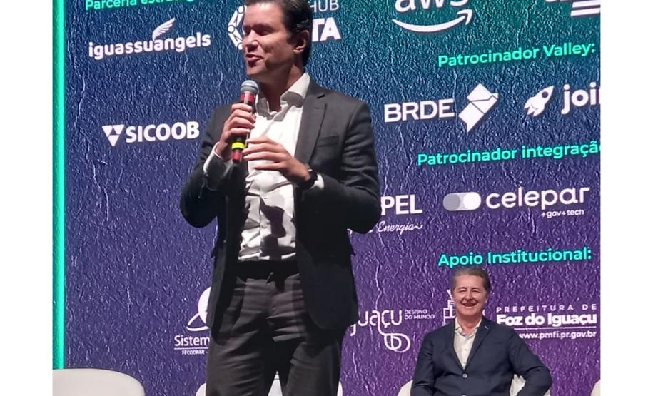 Estado anuncia R$ 9 milhões para investimentos em ciência durante o Summit Iguassu Valley