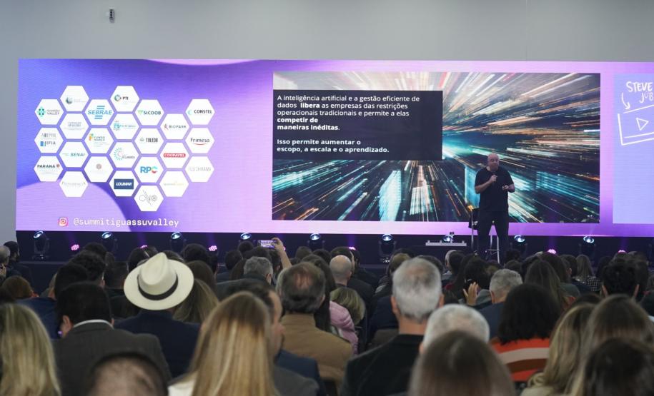 Estado apresenta iniciativas de fomento à inovação no Summit Iguassu Valley