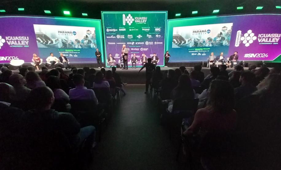 Estado anuncia R$ 9 milhões para investimentos em ciência durante o Summit Iguassu Valley