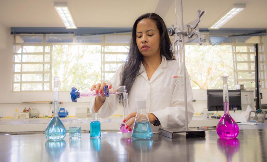 Com 21 anos, curso de Química Tecnológica da UEPG tem alta empregabilidade