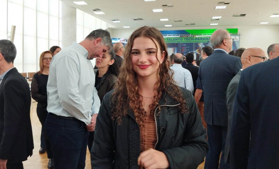 Selecionados pelo Talento Tech comemoram poder aprender tecnologia nas próprias cidades