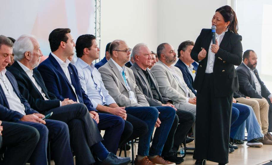 Governador lança projeto para estimular formação tecnológica de 3 mil alunos em 50 cidades