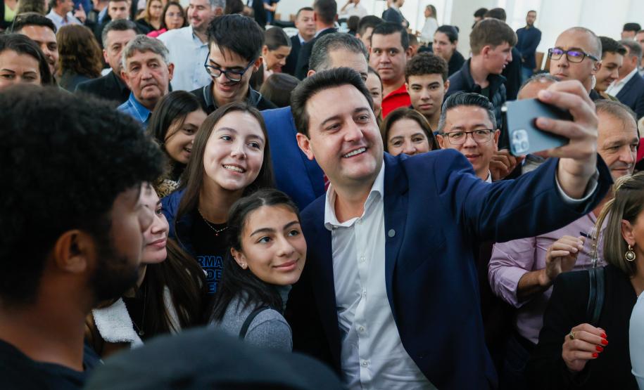 Governador lança projeto para estimular formação tecnológica de 3 mil alunos em 50 cidades