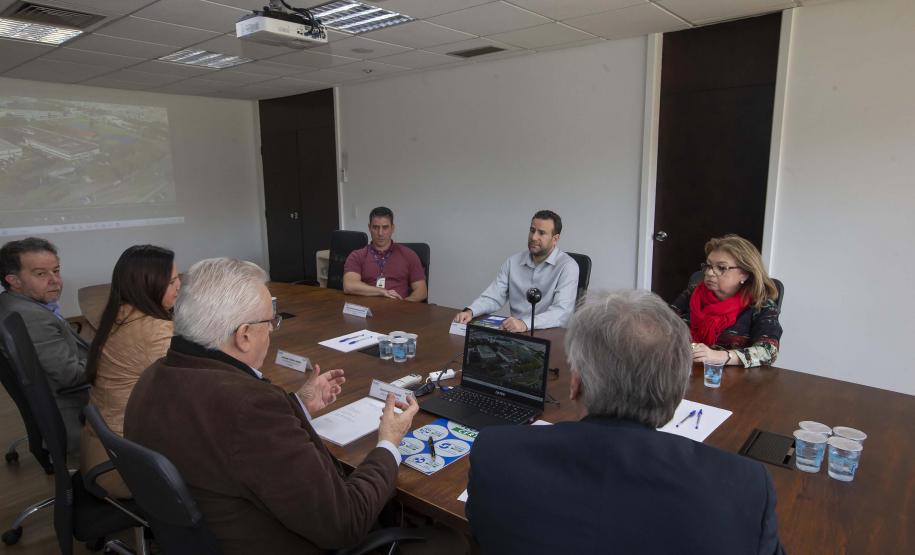 Tecpar concede primeira certificação para laboratório veterinário